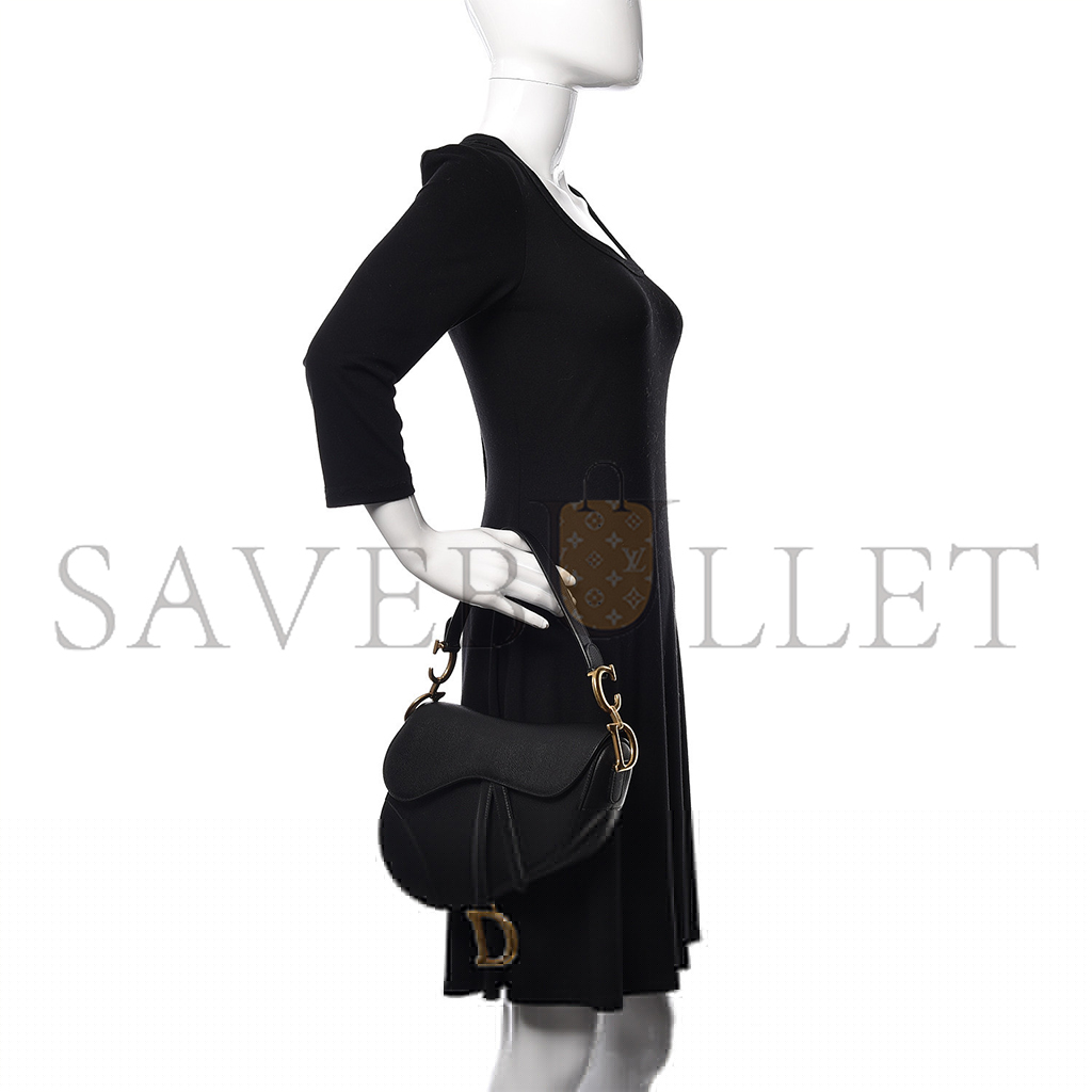 D*or grained calfskin saddle bag black (25*23*5cm)